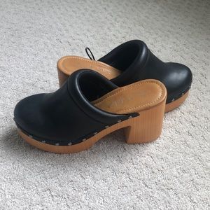Clogs